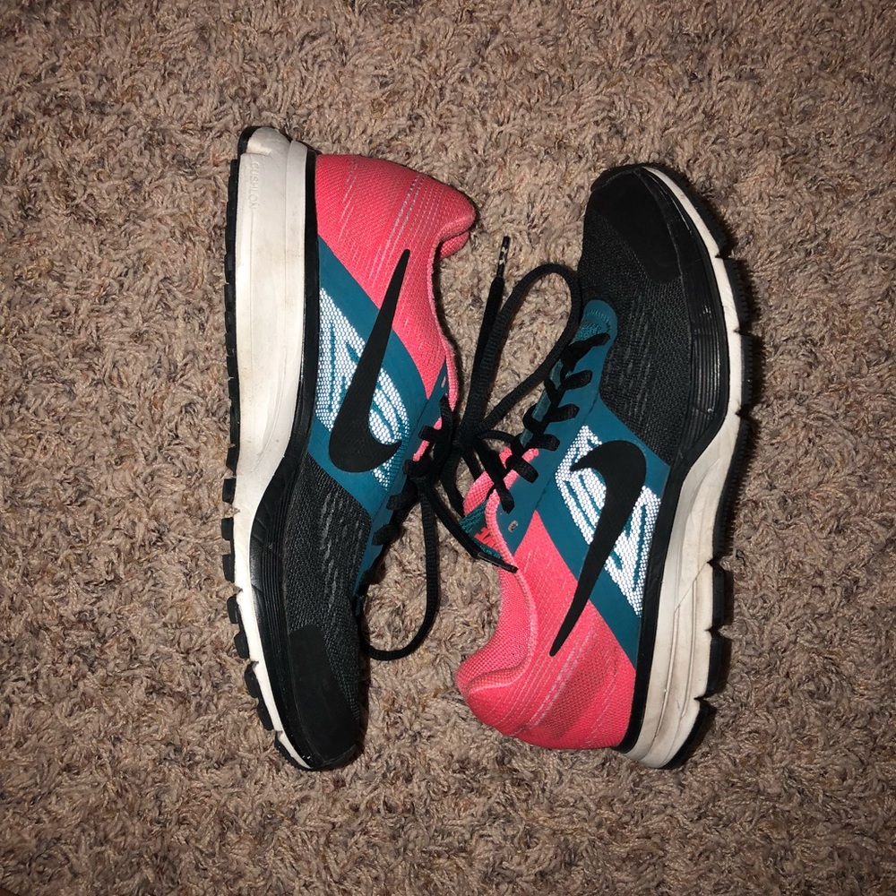 Used - Size 7 Nike Running Shoes